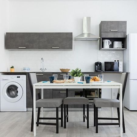 Le 29 - Emplacement Ideal Pour Ce T2 Épernay Buitenkant foto